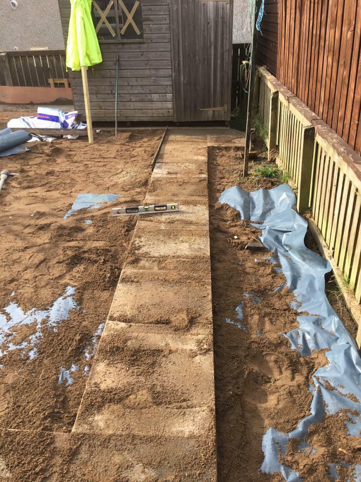 Fencing repair with new panels and concrete posts